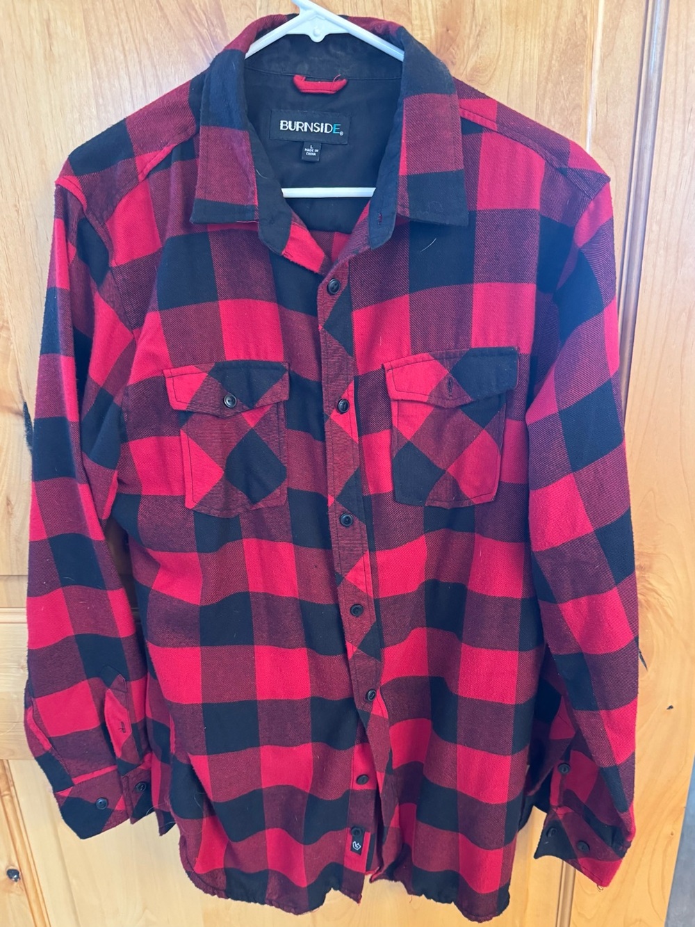 Burnside Men’s Red and Black Buffalo Plaid Flannel Shirt Mens large